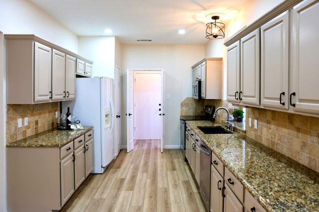 2136 Newport Drive, Flower Mound, TX 75028