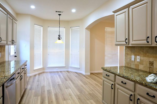 2136 Newport Drive, Flower Mound, TX 75028