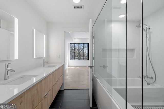 346 Peters Street SW 105, Atlanta, GA 30313