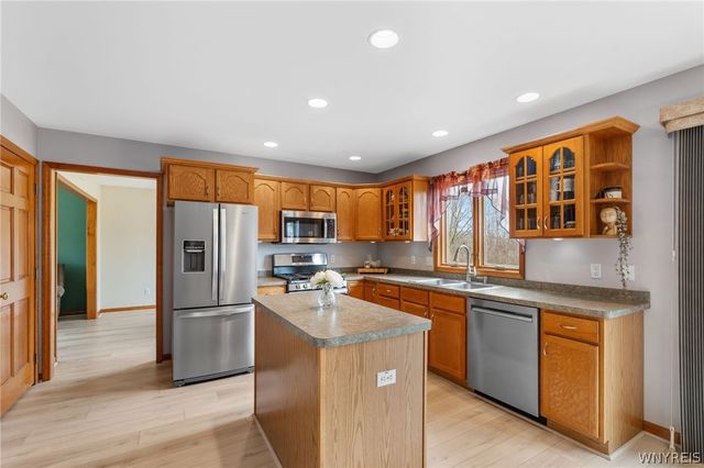 4620 Thornwood Court, Hamburg, NY 14075