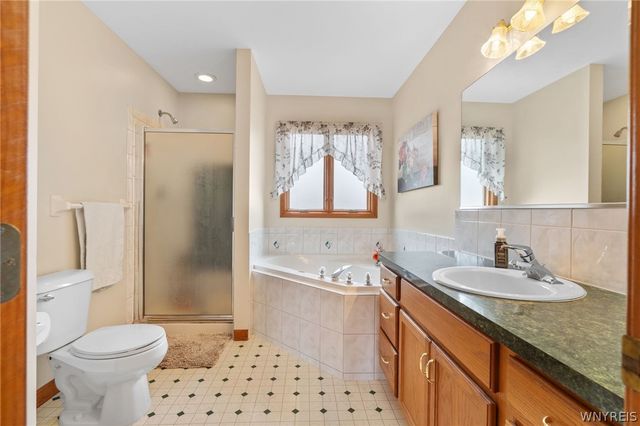 4620 Thornwood Court, Hamburg, NY 14075