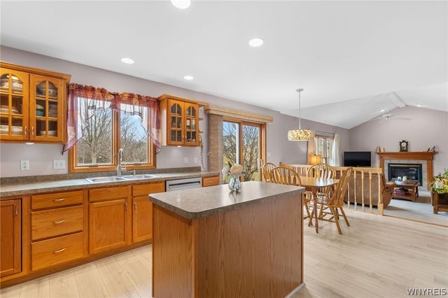 4620 Thornwood Court, Hamburg, NY 14075