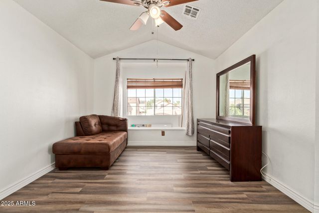 501 E TOPEKA Drive, Phoenix, AZ 85024