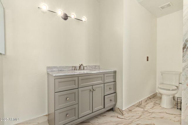 501 E TOPEKA Drive, Phoenix, AZ 85024