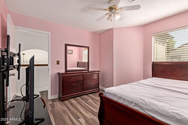 501 E TOPEKA Drive, Phoenix, AZ 85024