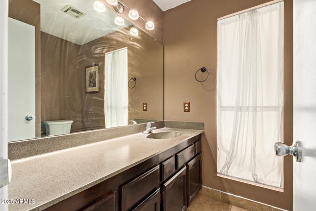 501 E TOPEKA Drive, Phoenix, AZ 85024