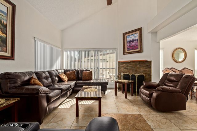 501 E TOPEKA Drive, Phoenix, AZ 85024