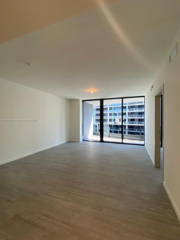 1000 Brickell Plz 3207, Miami, FL 33131