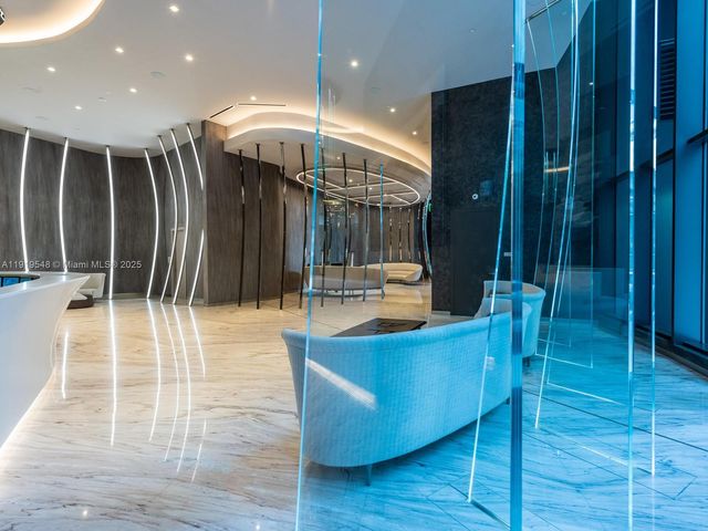 1000 Brickell Plz 3207, Miami, FL 33131