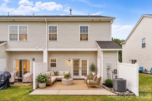 10563 Stoneacre Court, Pineville, NC 28134