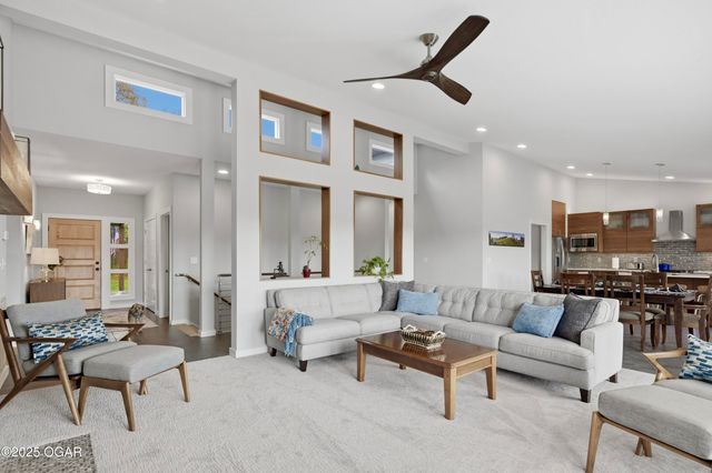 7777 Cr-110, Carthage, MO 64836