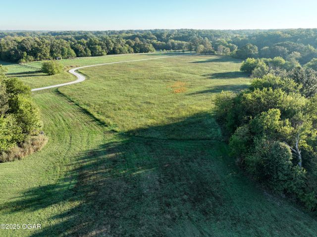 7777 Cr-110, Carthage, MO 64836