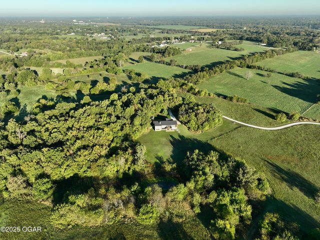 7777 Cr-110, Carthage, MO 64836