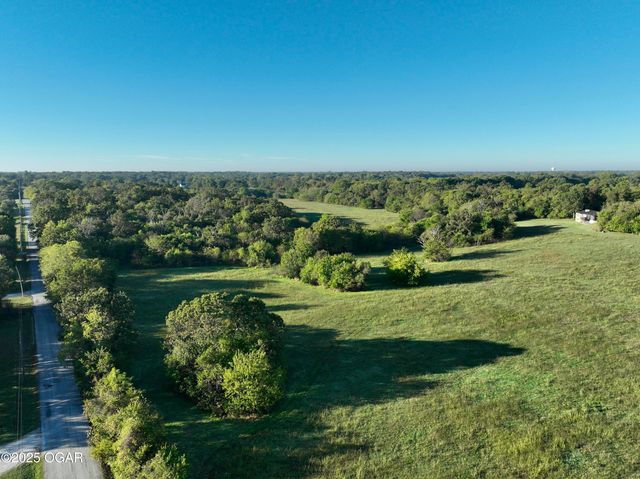 7777 Cr-110, Carthage, MO 64836