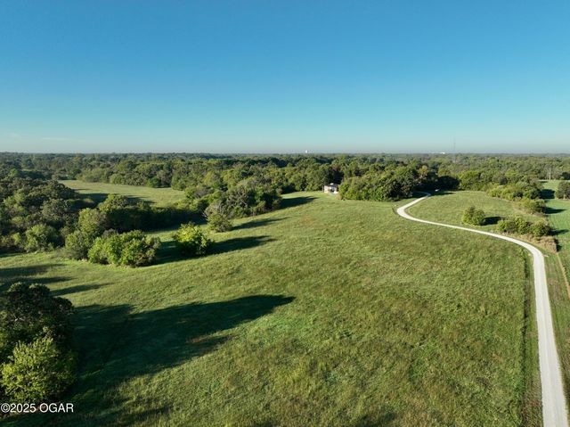 7777 Cr-110, Carthage, MO 64836