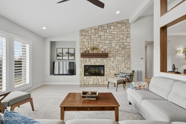 7777 Cr-110, Carthage, MO 64836