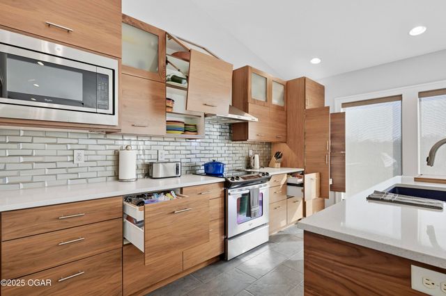 7777 Cr-110, Carthage, MO 64836