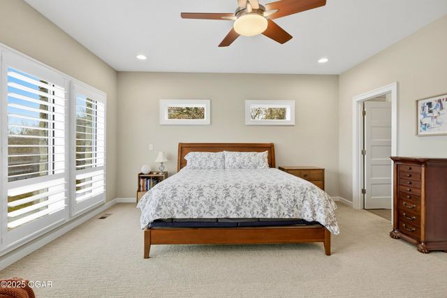 7777 Cr-110, Carthage, MO 64836