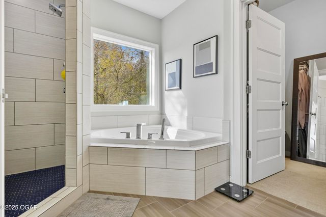 7777 Cr-110, Carthage, MO 64836