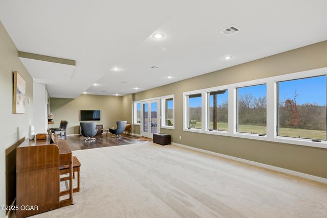 7777 Cr-110, Carthage, MO 64836