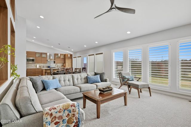 7777 Cr-110, Carthage, MO 64836