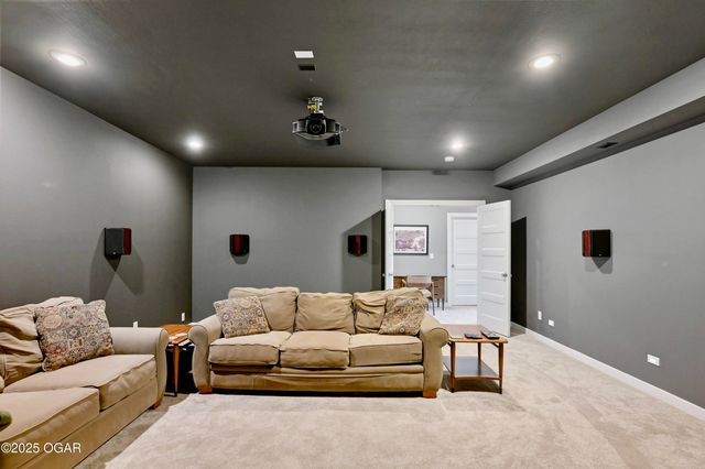 7777 Cr-110, Carthage, MO 64836