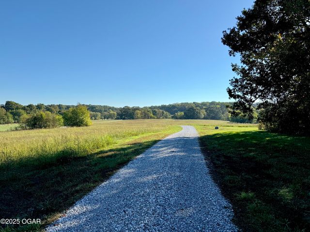 7777 Cr-110, Carthage, MO 64836