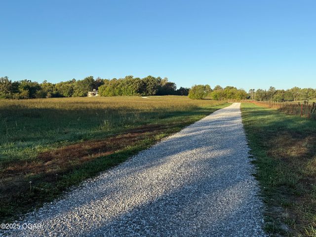 7777 Cr-110, Carthage, MO 64836