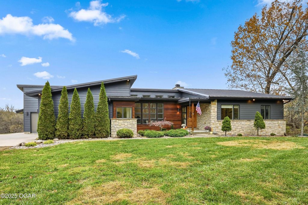 7777 Cr-110, Carthage, MO 64836