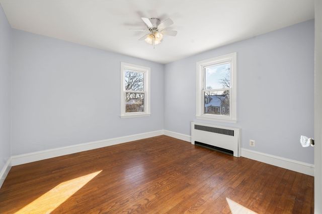 25 Newfield Ave, Warwick, RI 02888