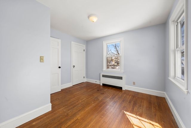 25 Newfield Ave, Warwick, RI 02888