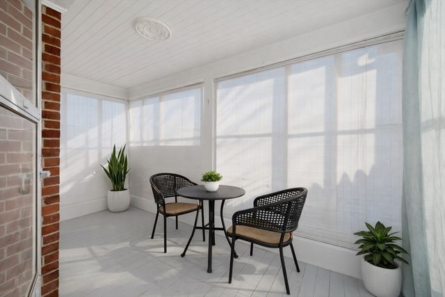 25 Newfield Ave, Warwick, RI 02888