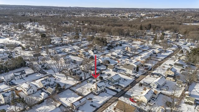 25 Newfield Ave, Warwick, RI 02888