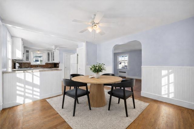 25 Newfield Ave, Warwick, RI 02888