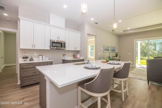 102 ORANGE TREE Road, East Palatka, FL 32131