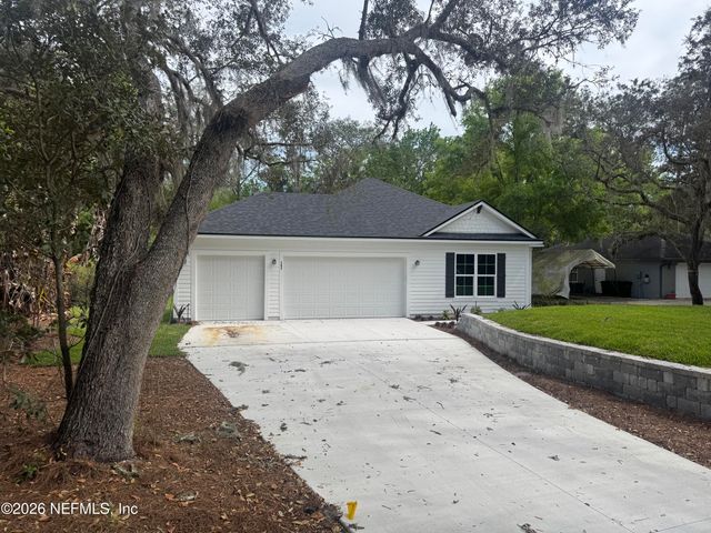 102 ORANGE TREE Road, East Palatka, FL 32131