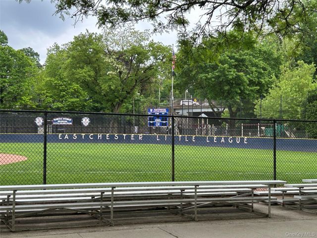 230 Garth Road 7B1, Scarsdale, NY 10583