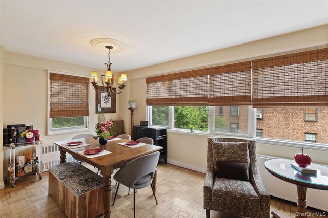 230 Garth Road 7B1, Scarsdale, NY 10583