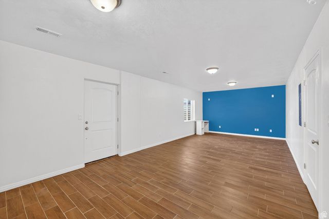 2293 W AUGUST FARMS CIR, West Valley City, UT 84119