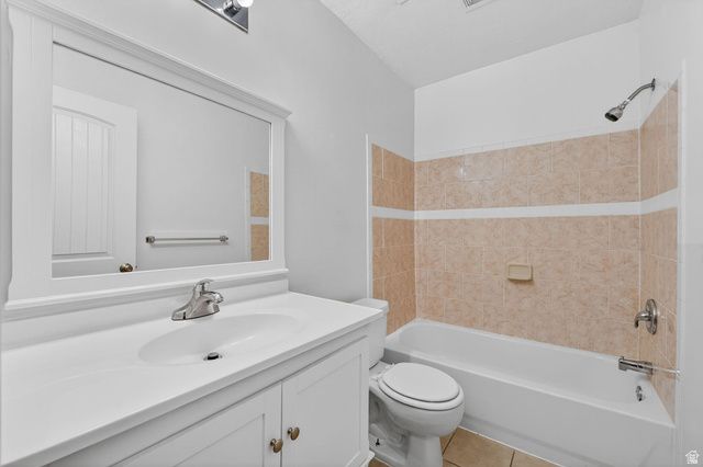 2293 W AUGUST FARMS CIR, West Valley City, UT 84119