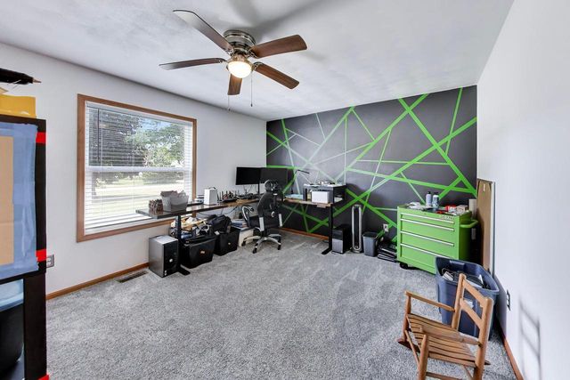 528 Valencia DRIVE, Delavan, WI 53115