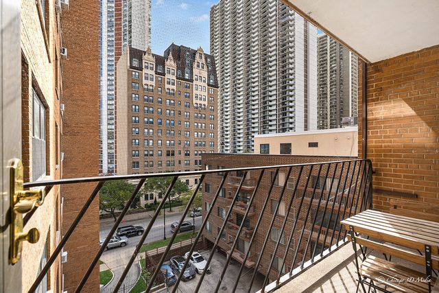 6118 N Sheridan Road 608, Chicago, IL 60660