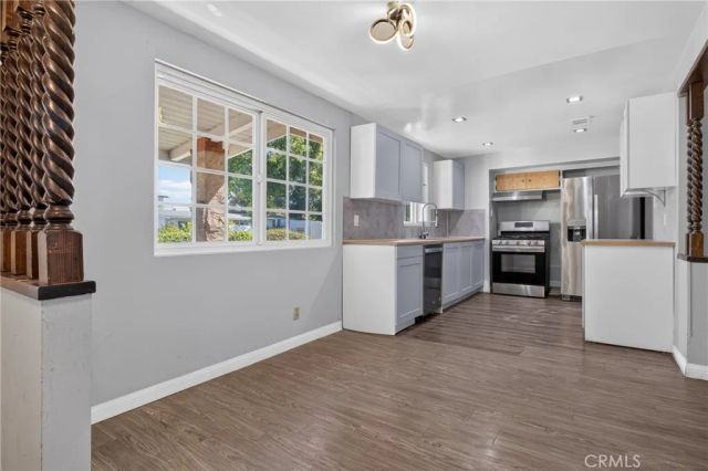 19448 Blythe, Reseda, CA 91335