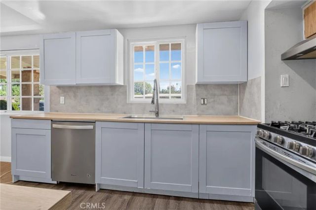 19448 Blythe, Reseda, CA 91335