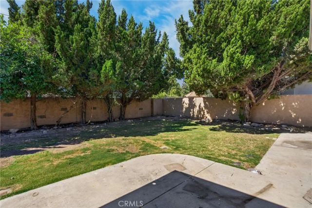 19448 Blythe, Reseda, CA 91335