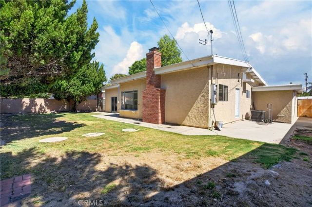 19448 Blythe, Reseda, CA 91335