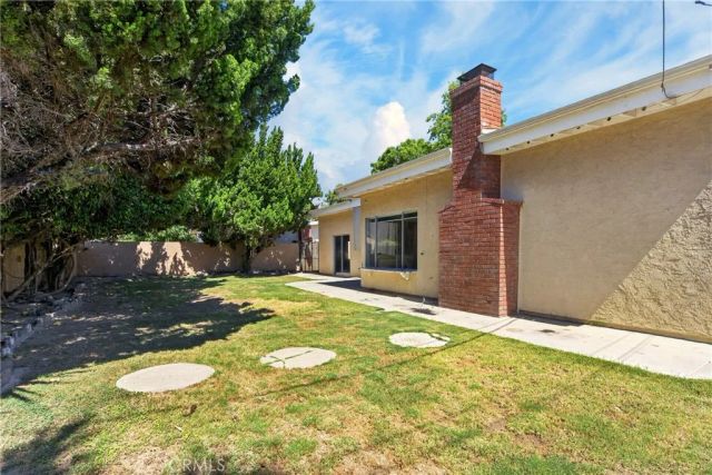 19448 Blythe, Reseda, CA 91335