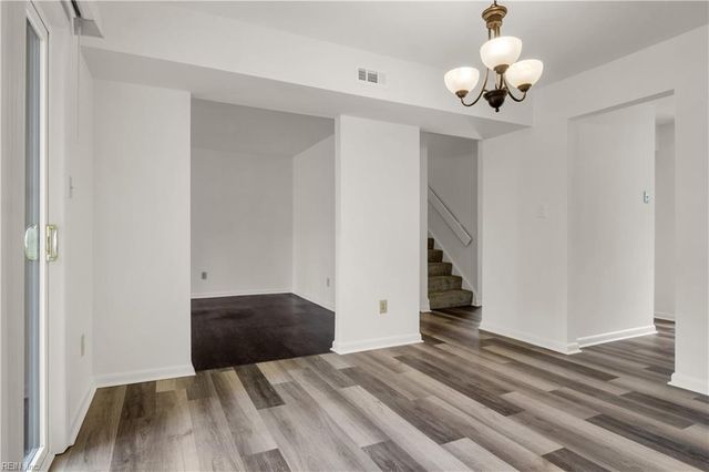 11 Spring W, Williamsburg, VA 23188