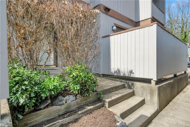 11 Spring W, Williamsburg, VA 23188