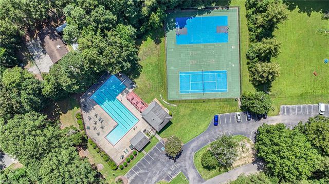 11 Spring W, Williamsburg, VA 23188